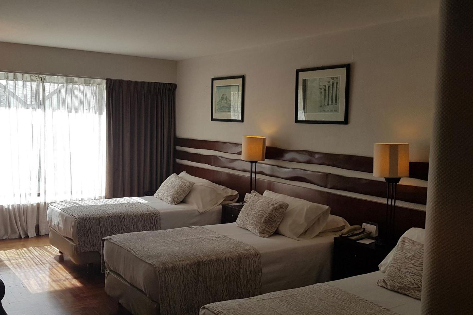 Classic Triple Guest room 3 Twin or Single Beds,1676734101:JPEG