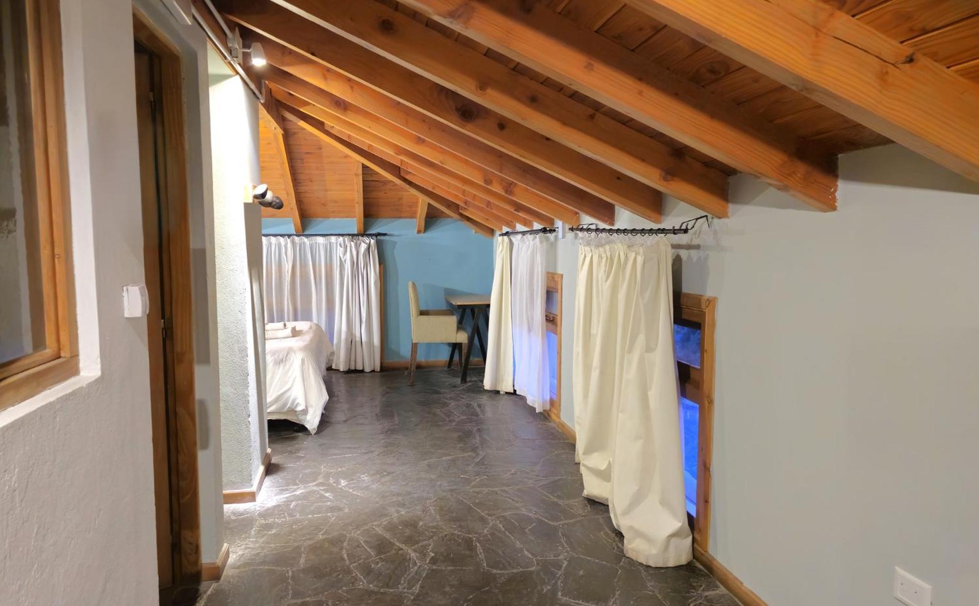 Double Room,1686530273:JPEG