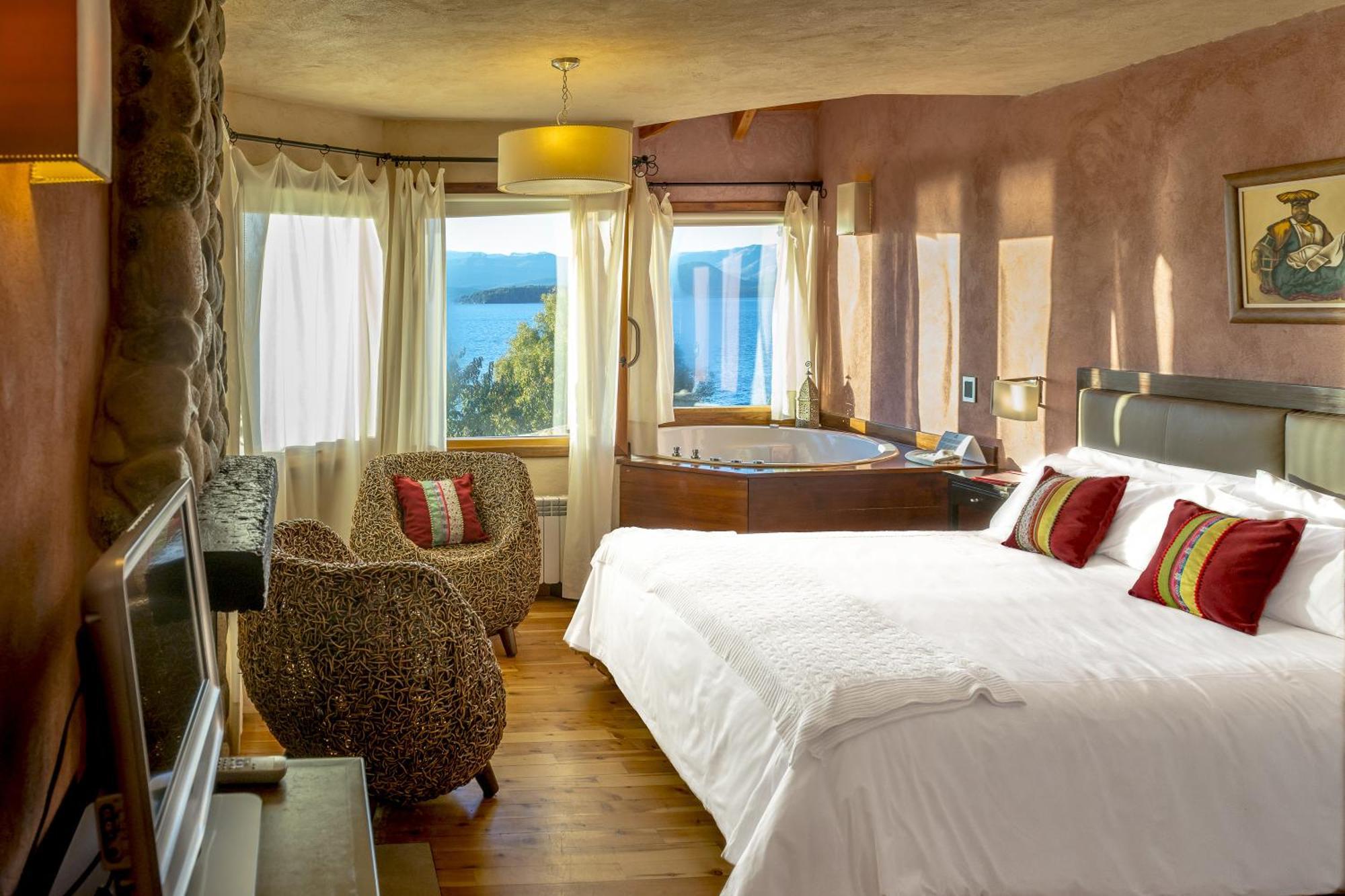Double Room,1588081197:JPEG