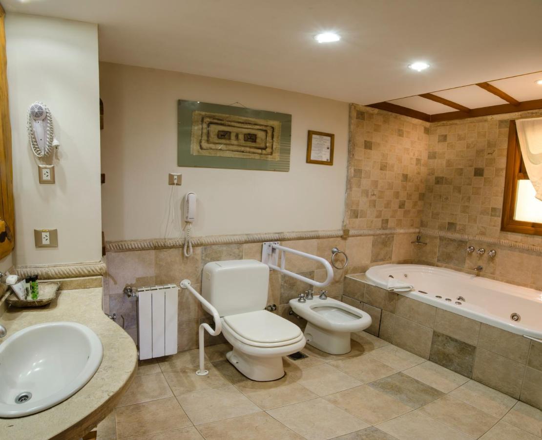 Suite Lake View,1641013223:JPEG
