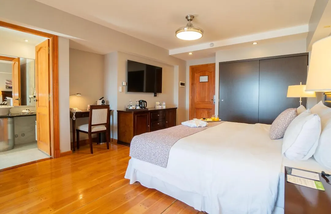 Alma Del Lago Suites&Spa-1